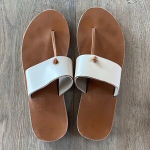 Sseko Designs T-strap sandal size US 8
